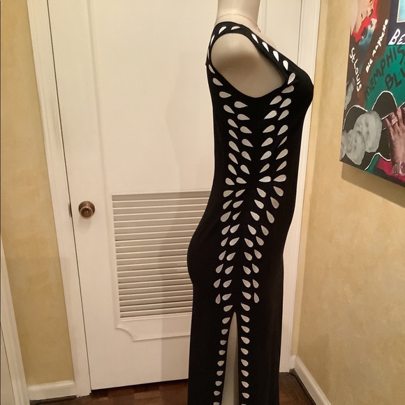 Dress - Picture 3 of 3